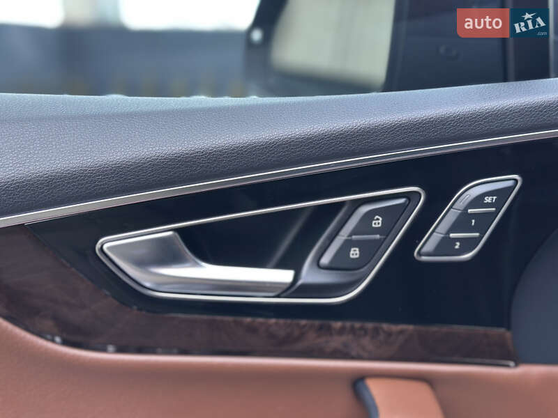 Внедорожник / Кроссовер Audi Q7 2017 в Дубно