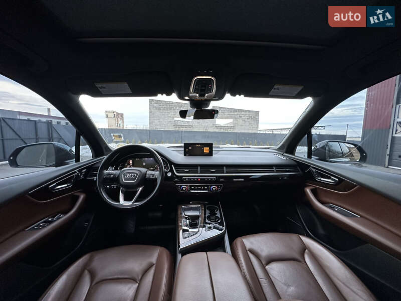 Внедорожник / Кроссовер Audi Q7 2017 в Дубно