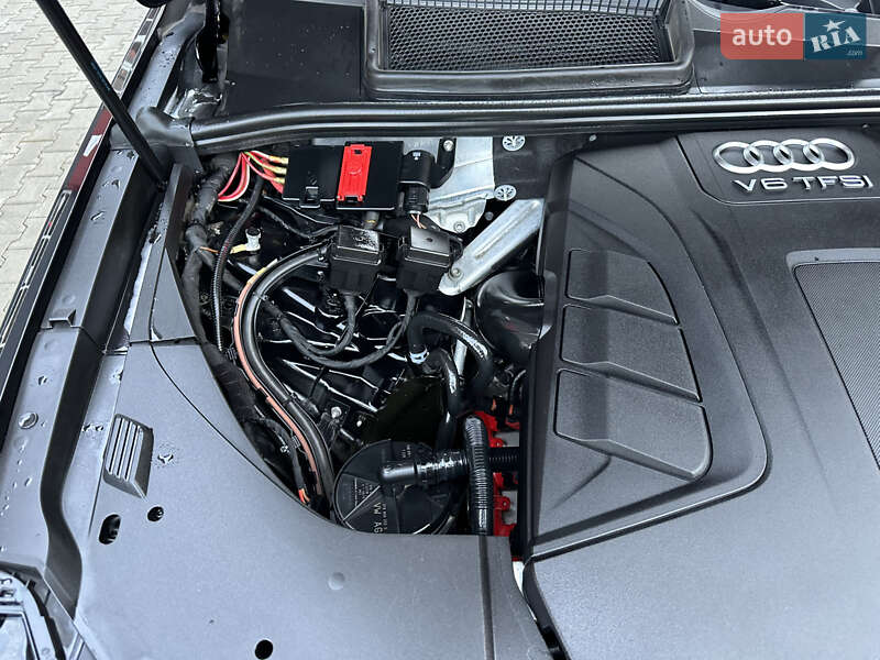 Внедорожник / Кроссовер Audi Q7 2017 в Дубно