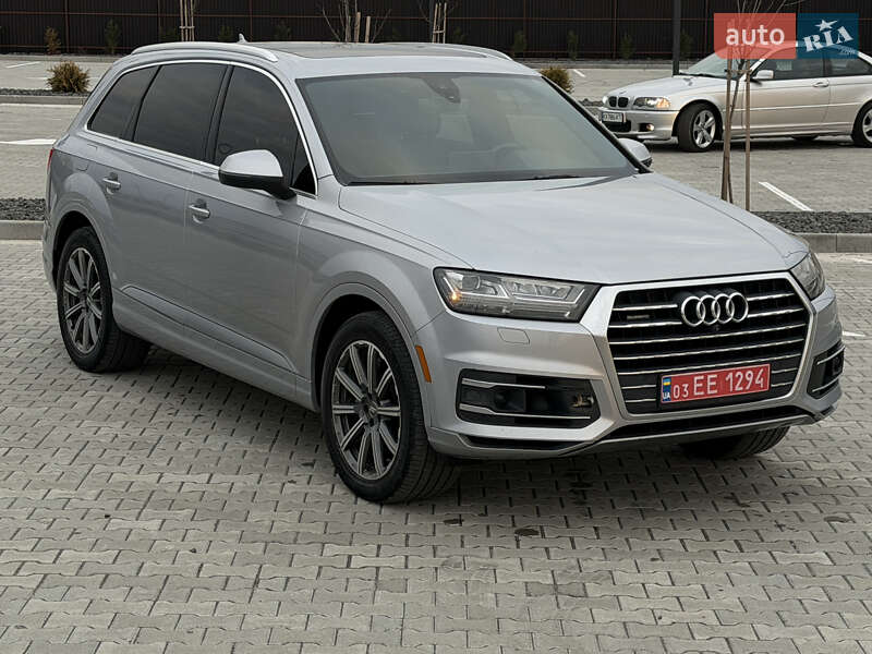 Позашляховик / Кросовер Audi Q7 2018 в Ужгороді