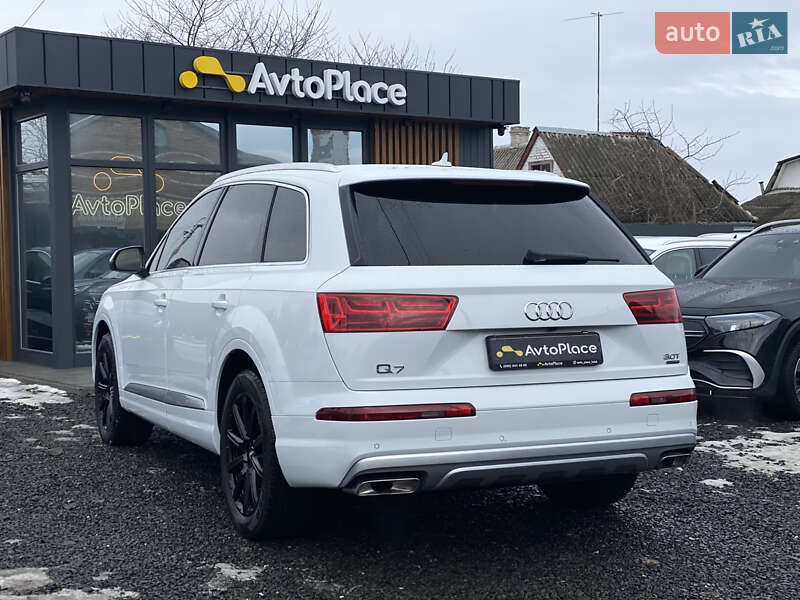 Внедорожник / Кроссовер Audi Q7 2016 в Луцке