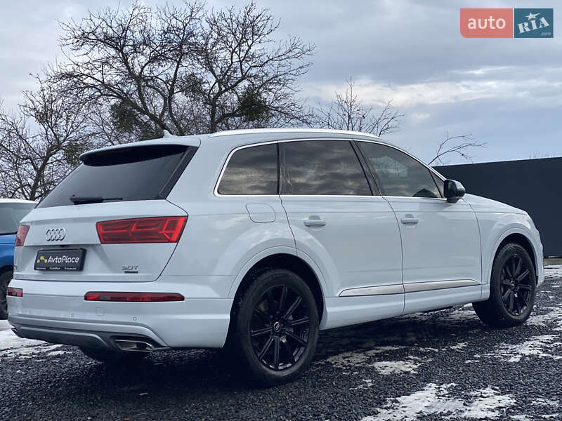 Внедорожник / Кроссовер Audi Q7 2016 в Луцке