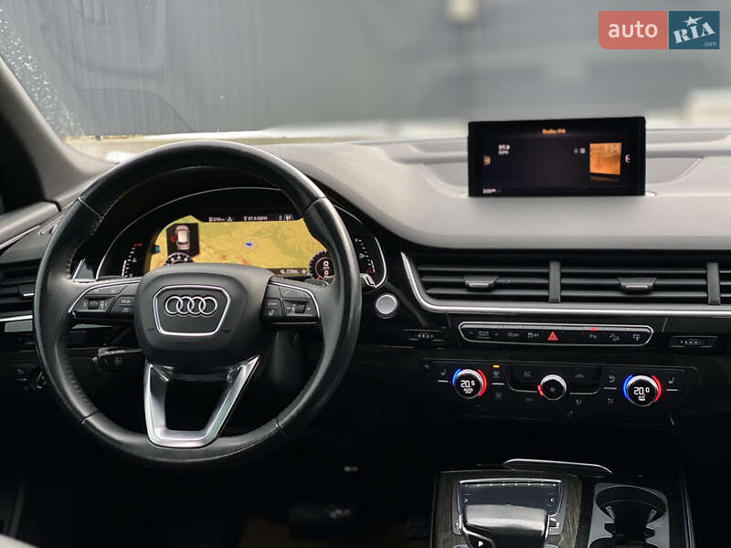 Внедорожник / Кроссовер Audi Q7 2016 в Луцке