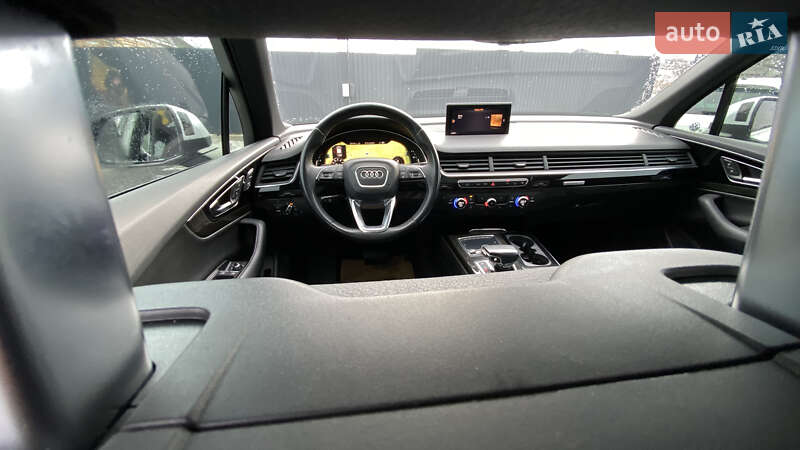 Внедорожник / Кроссовер Audi Q7 2016 в Луцке