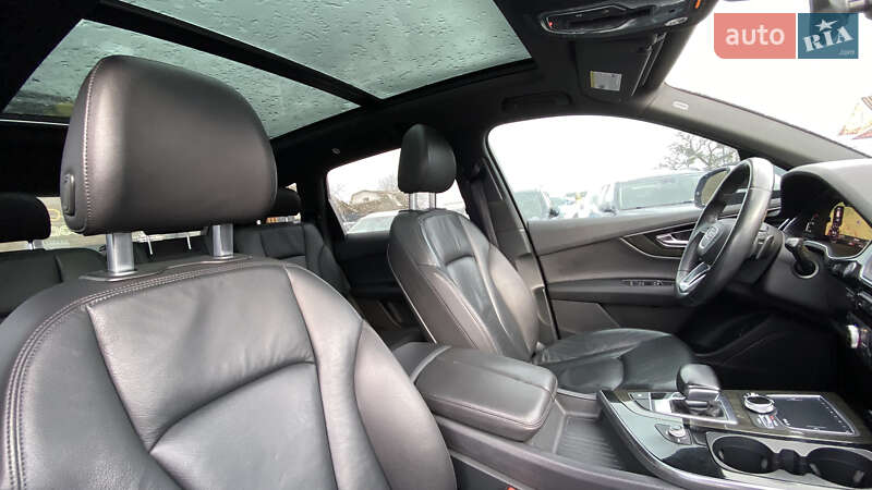 Внедорожник / Кроссовер Audi Q7 2016 в Луцке