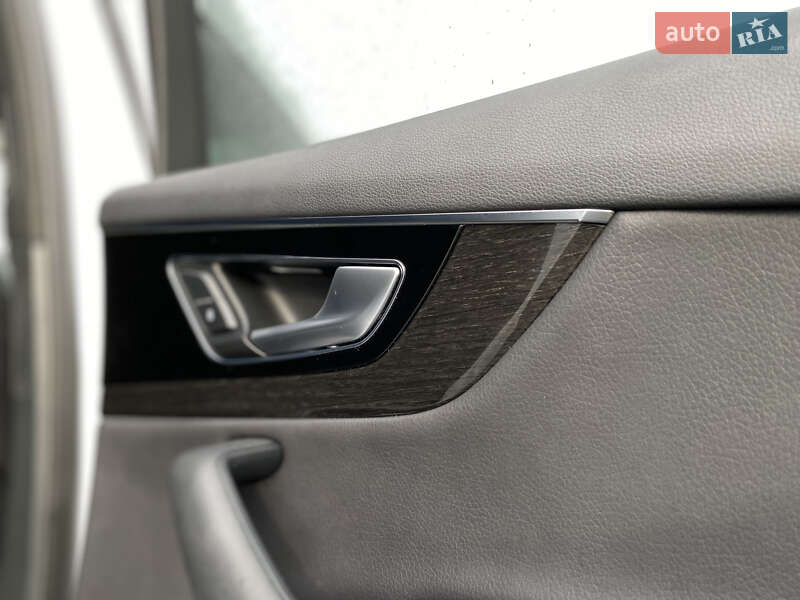 Внедорожник / Кроссовер Audi Q7 2016 в Луцке