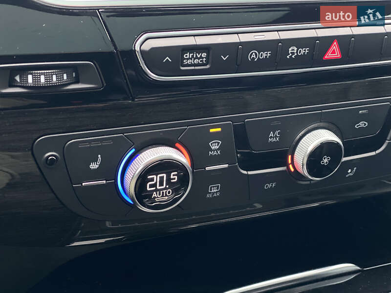 Внедорожник / Кроссовер Audi Q7 2016 в Луцке