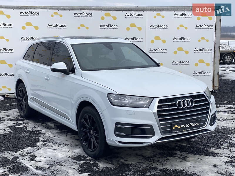 Внедорожник / Кроссовер Audi Q7 2016 в Луцке