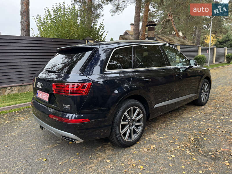 Позашляховик / Кросовер Audi Q7 2017 в Києві фото 12 Позашляховик / Кросовер Audi Q7 2017 в Києві