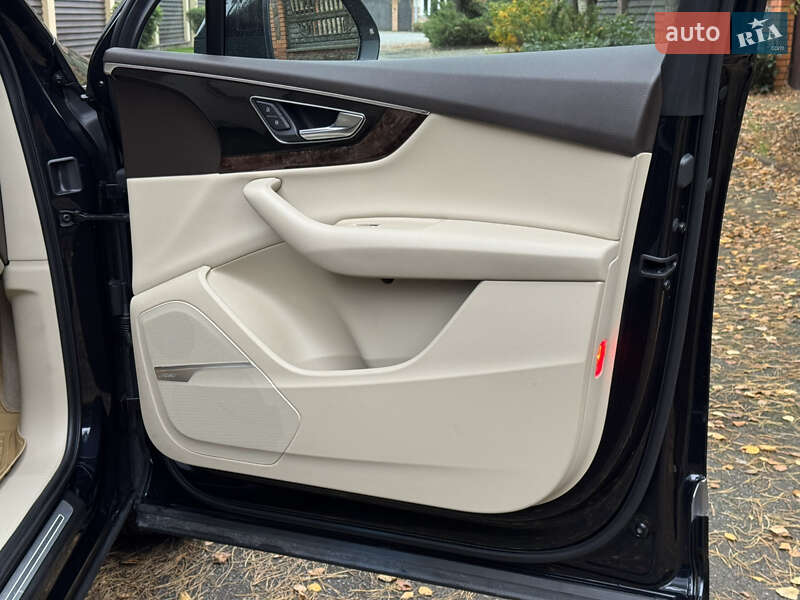 Позашляховик / Кросовер Audi Q7 2017 в Києві фото 21 Позашляховик / Кросовер Audi Q7 2017 в Києві