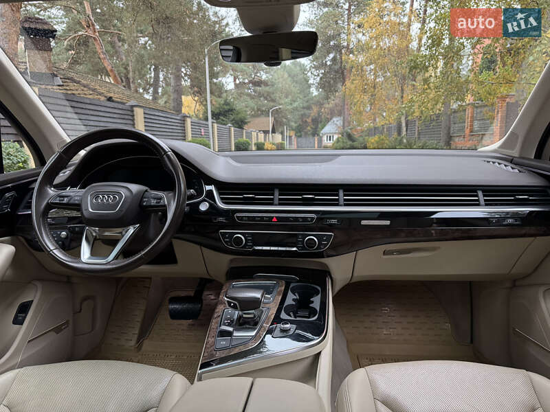 Позашляховик / Кросовер Audi Q7 2017 в Києві фото 40 Позашляховик / Кросовер Audi Q7 2017 в Києві