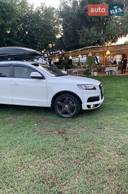 Позашляховик / Кросовер Audi Q7 2014 в Одесі