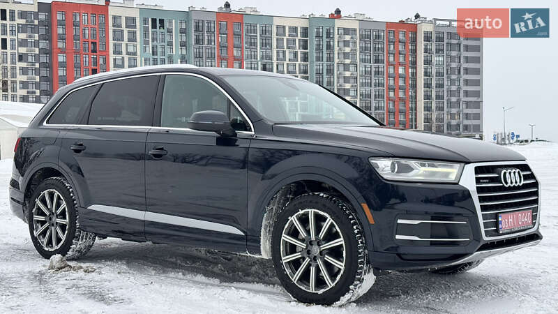 Внедорожник / Кроссовер Audi Q7 2017 в Киеве