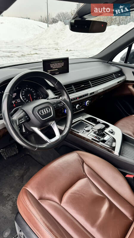 Внедорожник / Кроссовер Audi Q7 2017 в Киеве