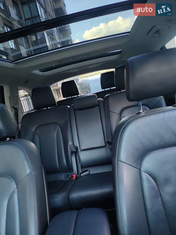 Позашляховик / Кросовер Audi Q7 2015 в Києві
