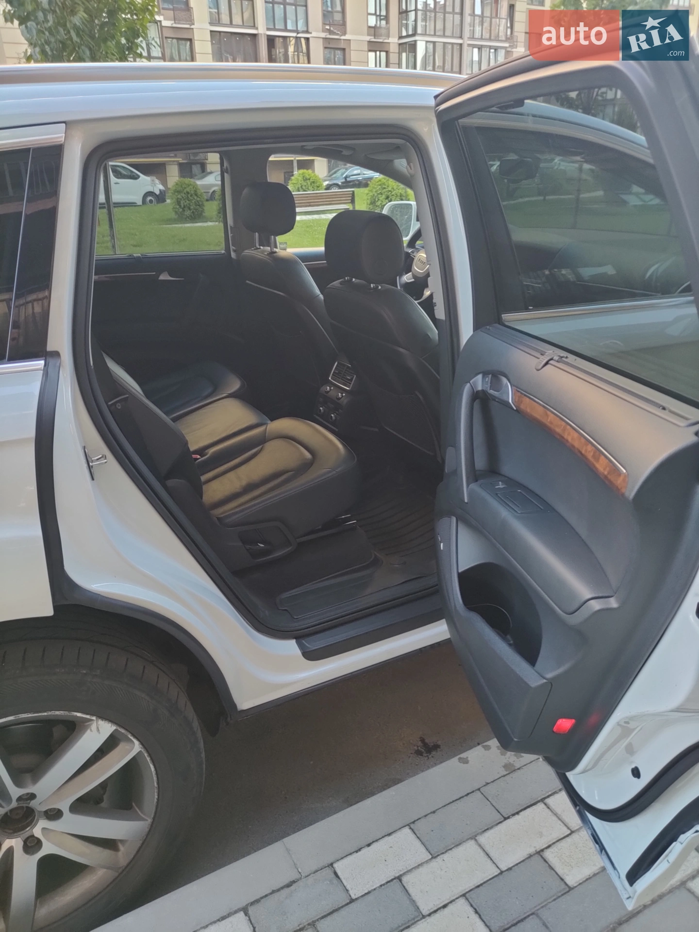 2015 Audi Q7 - мініатюра 9