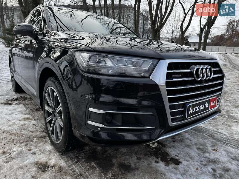 Позашляховик / Кросовер Audi Q7 2017 в Києві фото 13 Позашляховик / Кросовер Audi Q7 2017 в Києві