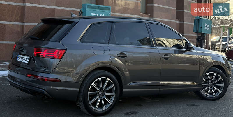 Внедорожник / Кроссовер Audi Q7 2019 в Одессе фото 8 Внедорожник / Кроссовер Audi Q7 2019 в Одессе