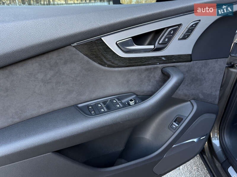 Внедорожник / Кроссовер Audi Q7 2019 в Одессе фото 64 Внедорожник / Кроссовер Audi Q7 2019 в Одессе