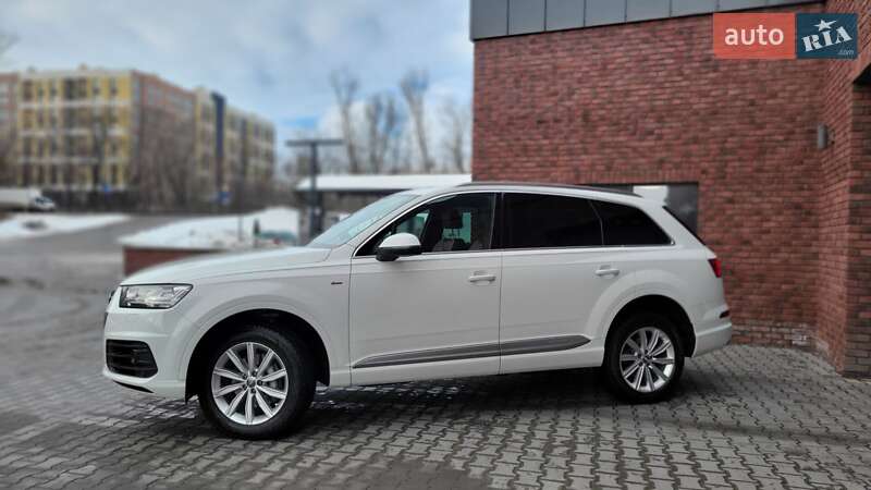 Позашляховик / Кросовер Audi Q7 2018 в Хмельницькому