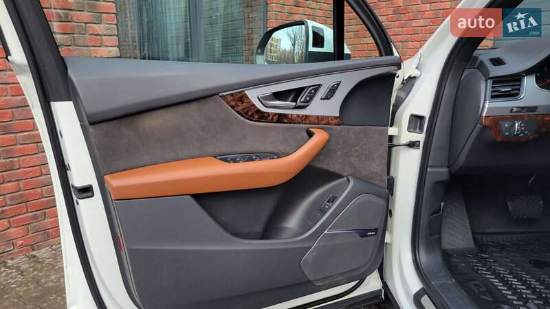 Позашляховик / Кросовер Audi Q7 2018 в Хмельницькому