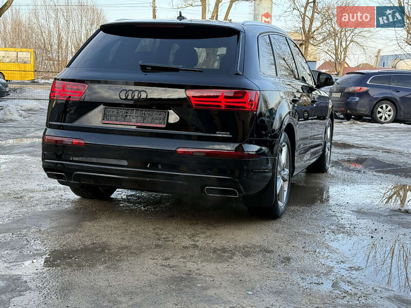 Внедорожник / Кроссовер Audi Q7 2015 в Коломые