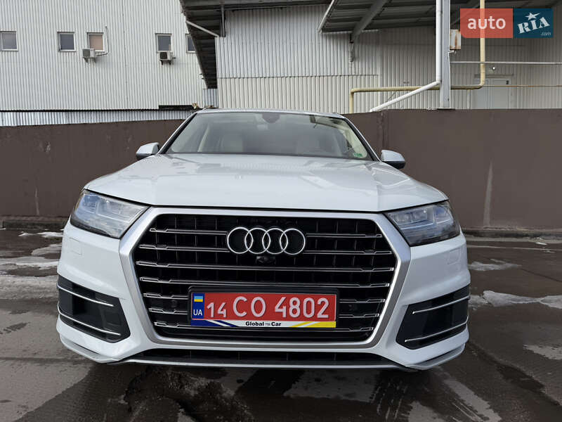 Позашляховик / Кросовер Audi Q7 2019 в Львові