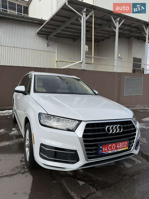 Позашляховик / Кросовер Audi Q7 2019 в Львові