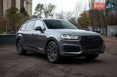Позашляховик / Кросовер Audi Q7 2017 в Києві
