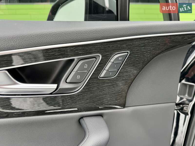Позашляховик / Кросовер Audi Q7 2019 в Києві фото 29 Позашляховик / Кросовер Audi Q7 2019 в Києві