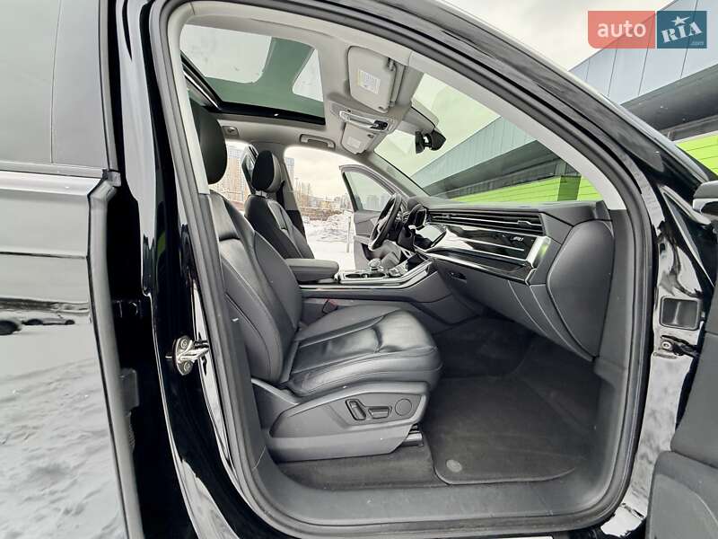 Позашляховик / Кросовер Audi Q7 2019 в Києві фото 42 Позашляховик / Кросовер Audi Q7 2019 в Києві