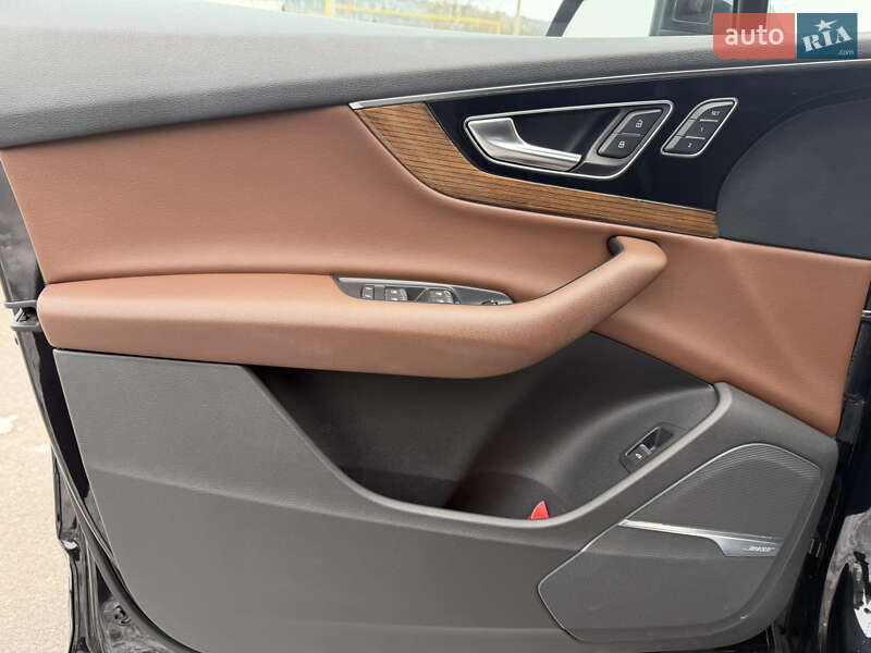 Внедорожник / Кроссовер Audi Q7 2016 в Могилев-Подольске фото 13 Внедорожник / Кроссовер Audi Q7 2016 в Могилев-Подольске