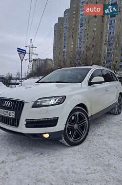 Позашляховик / Кросовер Audi Q7 2013 в Києві