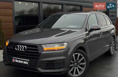 Позашляховик / Кросовер Audi Q7 2018 в Рівному