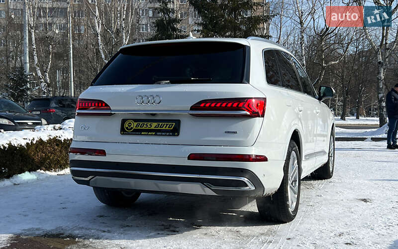 Позашляховик / Кросовер Audi Q7 2022 в Львові