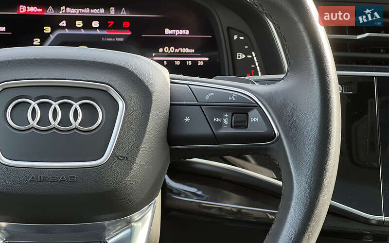 Позашляховик / Кросовер Audi Q7 2022 в Львові