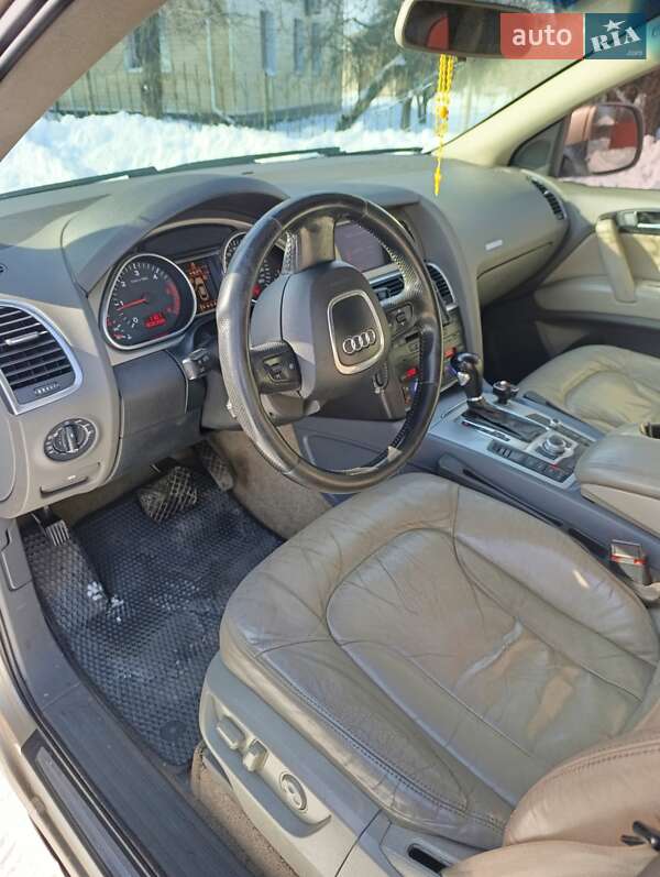 Внедорожник / Кроссовер Audi Q7 2007 в Ямполе