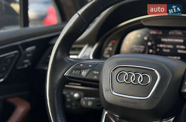 Внедорожник / Кроссовер Audi Q7 2017 в Львове
