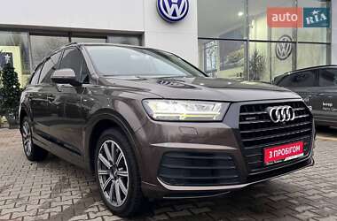 Позашляховик / Кросовер Audi Q7 2016 в Житомирі