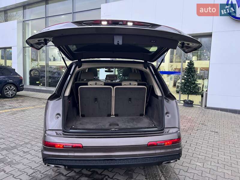 Позашляховик / Кросовер Audi Q7 2016 в Житомирі фото 40 Позашляховик / Кросовер Audi Q7 2016 в Житомирі