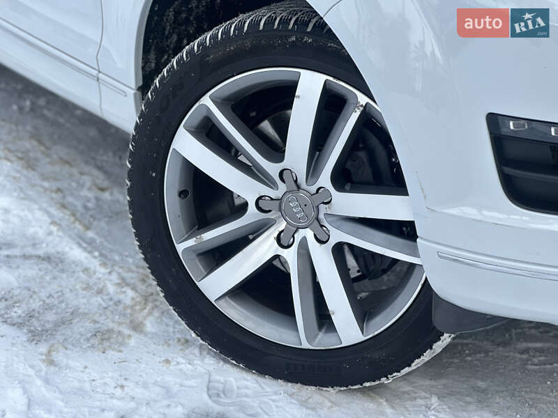 Позашляховик / Кросовер Audi Q7 2012 в Києві