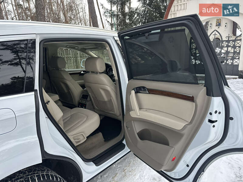 Позашляховик / Кросовер Audi Q7 2012 в Києві