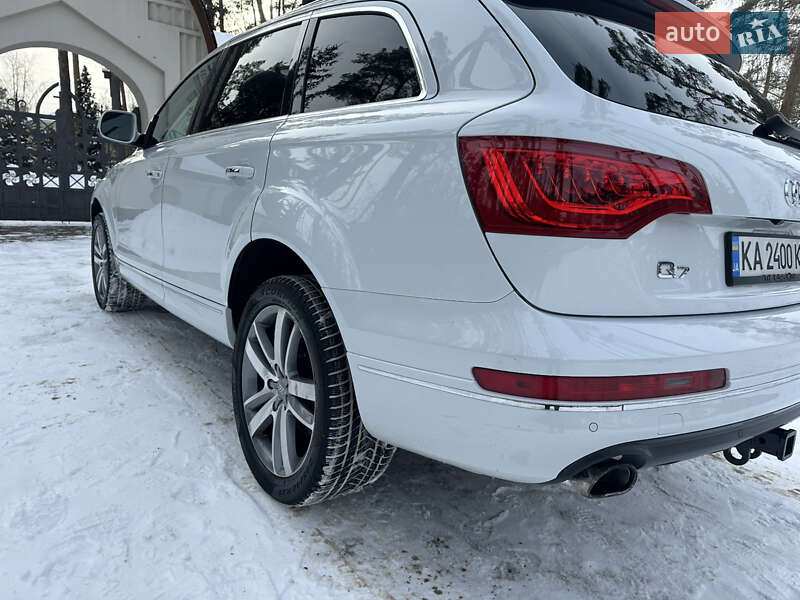 Позашляховик / Кросовер Audi Q7 2012 в Києві