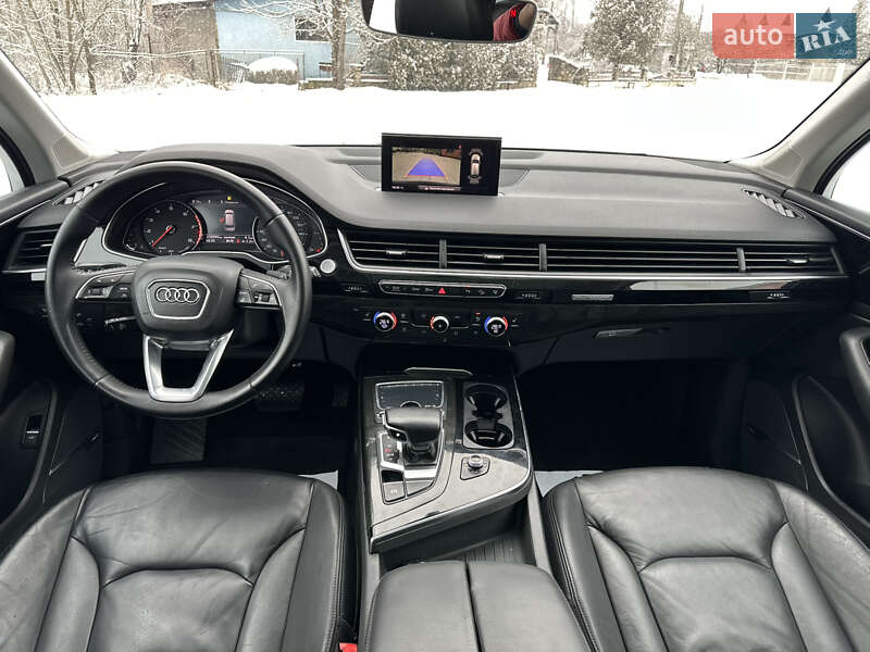 Внедорожник / Кроссовер Audi Q7 2015 в Рожнятове