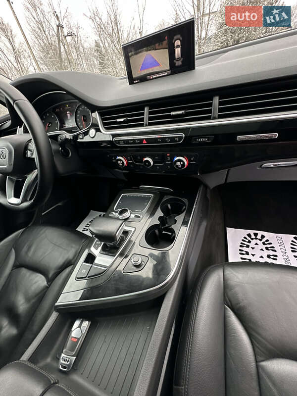 Внедорожник / Кроссовер Audi Q7 2015 в Рожнятове