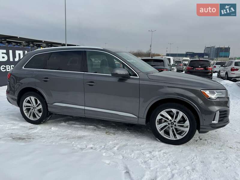 Внедорожник / Кроссовер Audi Q7 2021 в Львове