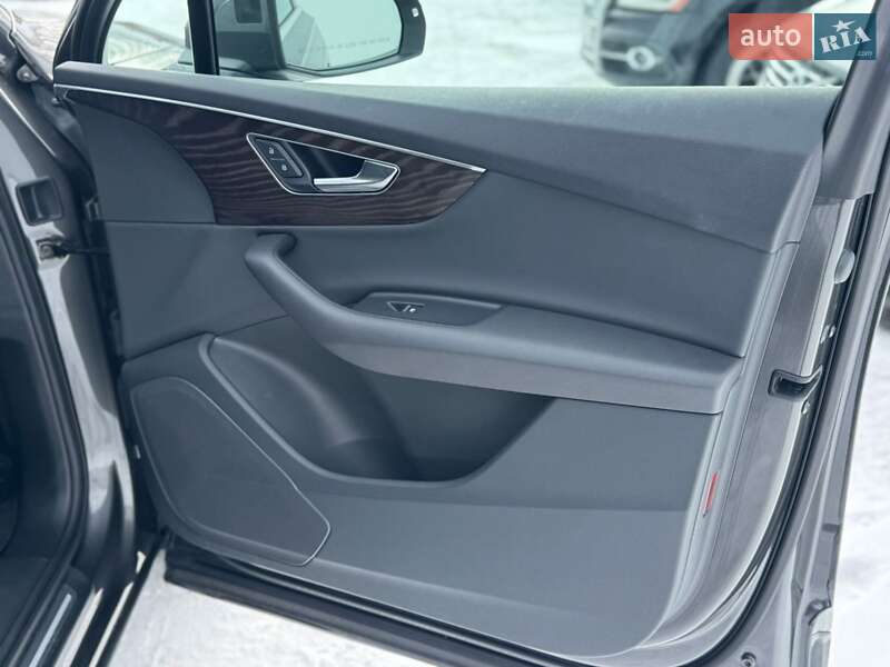 Внедорожник / Кроссовер Audi Q7 2021 в Львове