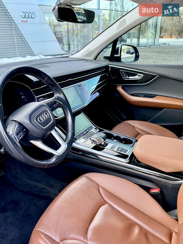 Внедорожник / Кроссовер Audi Q7 2020 в Львове