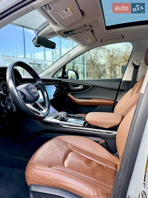 Внедорожник / Кроссовер Audi Q7 2020 в Львове