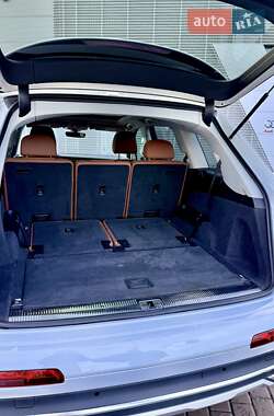 Внедорожник / Кроссовер Audi Q7 2020 в Львове